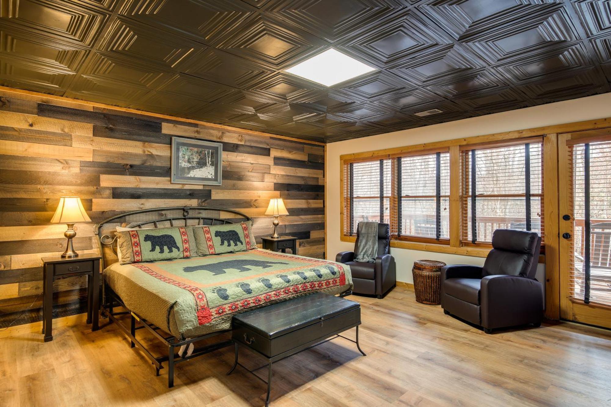 Pet-Friendly Gatlinburg Retreat With Hot Tub! Villa ภายนอก รูปภาพ